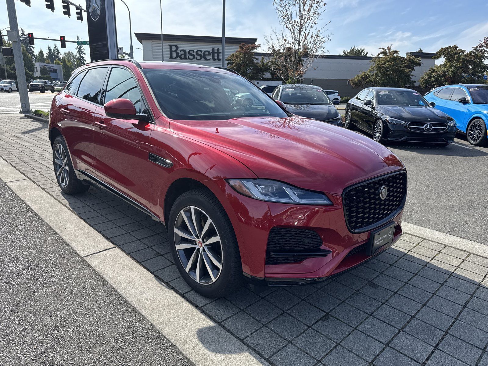 Used 2023 Jaguar F-PACE S AWD/4WD image 4