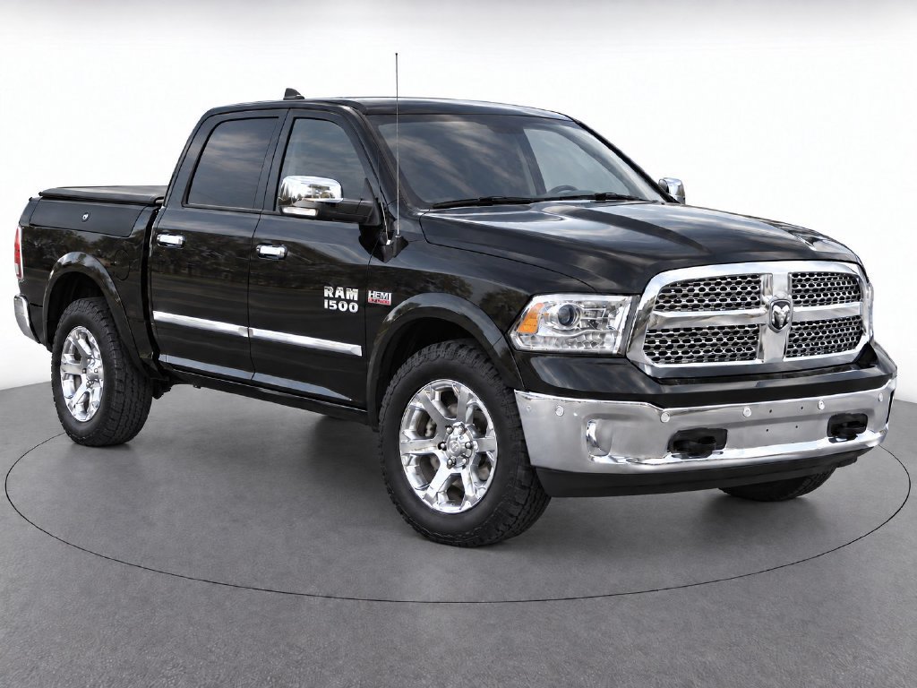 Used 2017 RAM 1500 Laramie w/ Convenience Group AWD/4WD image 3