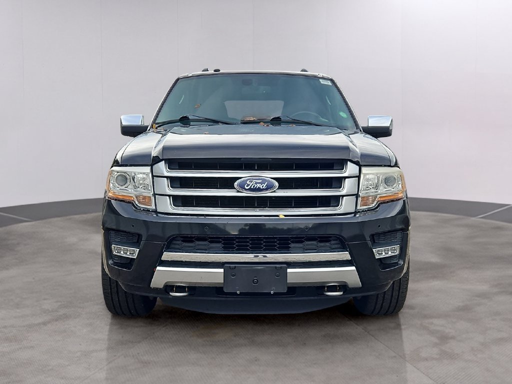Used 2017 Ford Expedition Platinum AWD/4WD image 2
