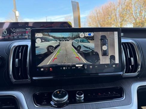 New 2025 Ford Expedition Platinum w/ Platinum Ultimate Package image 19