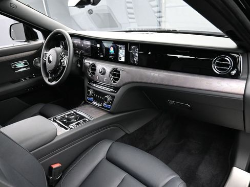 Certified 2025 Rolls-Royce Ghost image 35