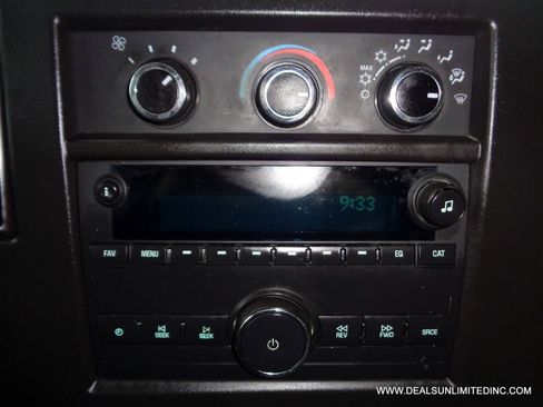 Used 2019 Chevrolet Express 2500 w/ Driver Convenience Package RWD image 12