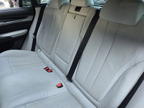 Used 2018 BMW X6 M w/ Executive Package image 24