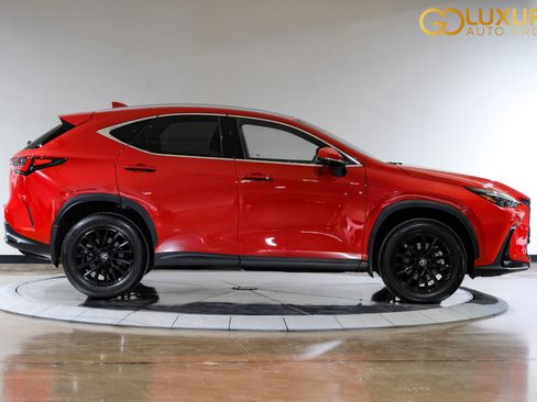 Used 2024 Lexus NX 250 FWD image 9