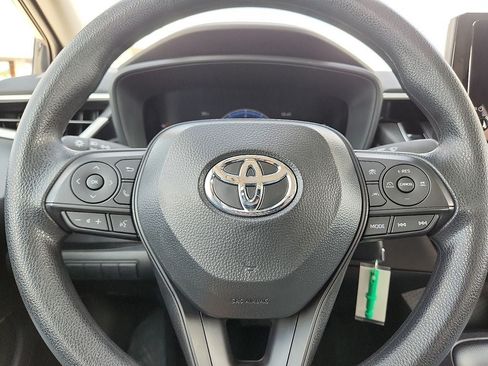 Used 2026 Toyota Corolla LE FWD image 29