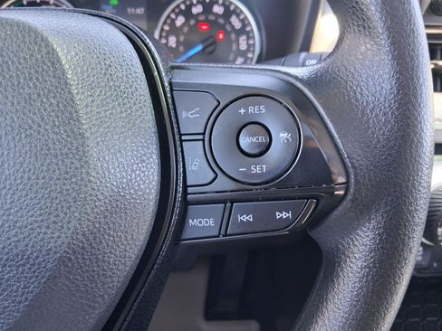 Used 2021 Toyota RAV4 XLE w/ Convenience Package AWD/4WD image 36
