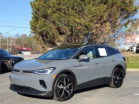 Certified 2025 Volkswagen ID.4 Pro S image 32