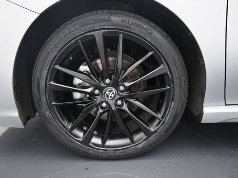 Used 2024 Toyota Camry XSE FWD image 14