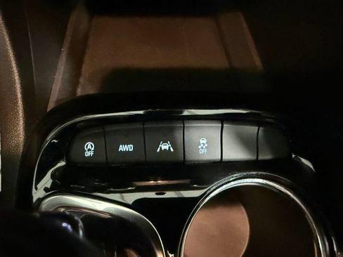 Used 2023 Buick Encore GX Preferred w/ Cold Weather Comfort Package AWD/4WD image 35