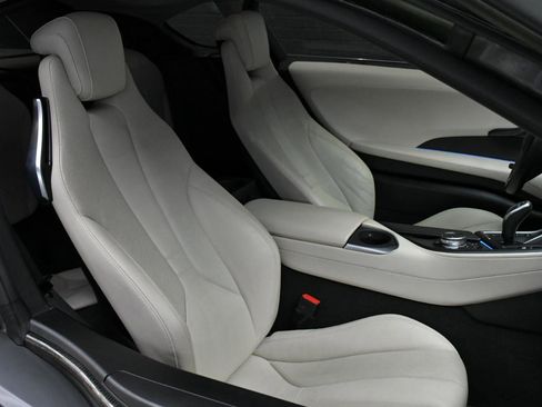 Used 2016 BMW i8 image 37
