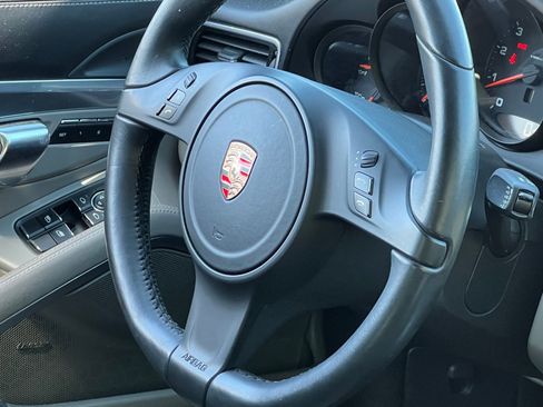 Certified 2015 Porsche 911 Targa 4 AWD/4WD image 23