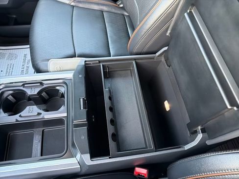 Used 2025 Ford F350 Lariat w/ FX4 Off-Road Package image 21