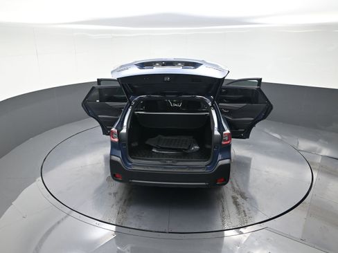 Used 2025 Subaru Outback Premium image 13