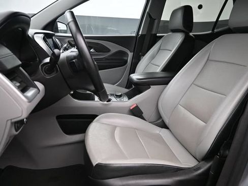 Used 2023 GMC Terrain SLT FWD image 10