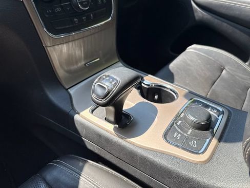 Used 2014 Jeep Grand Cherokee Overland AWD/4WD image 21