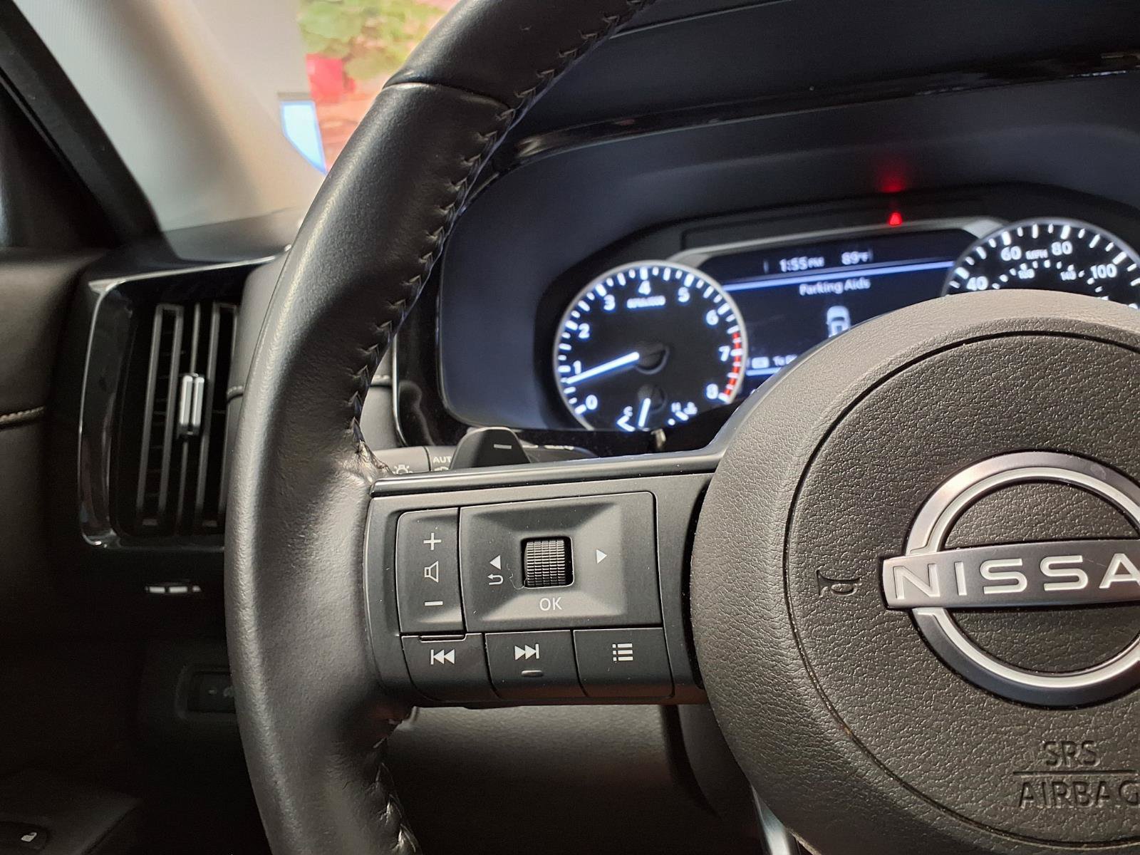 Used 2025 Nissan Pathfinder SV AWD/4WD image 29
