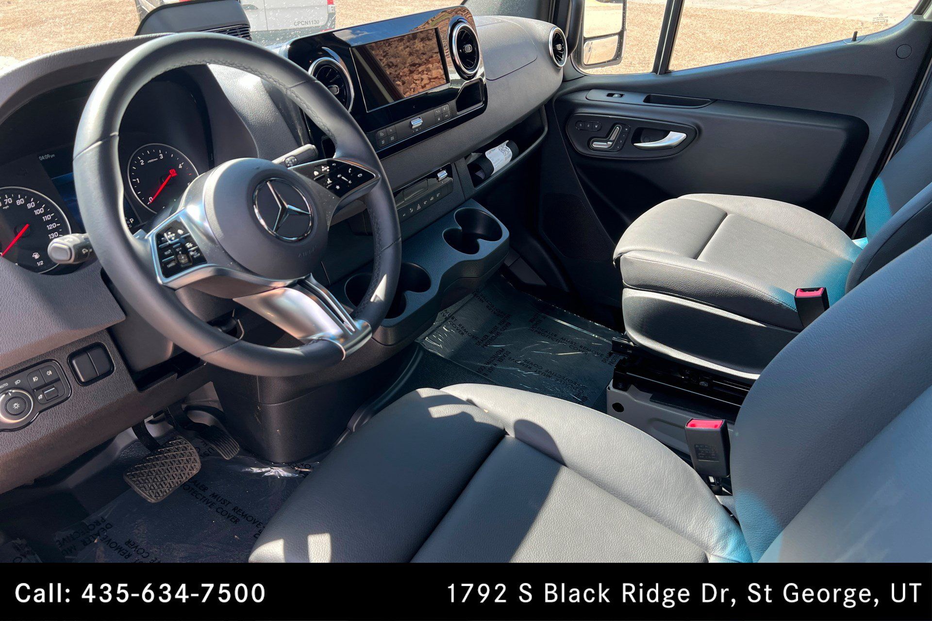 Used 2025 Mercedes-Benz Sprinter 2500 image 15