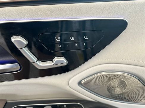 Used 2022 Mercedes-Benz EQS 450+ Sedan w/ Exclusive Trim Package image 40