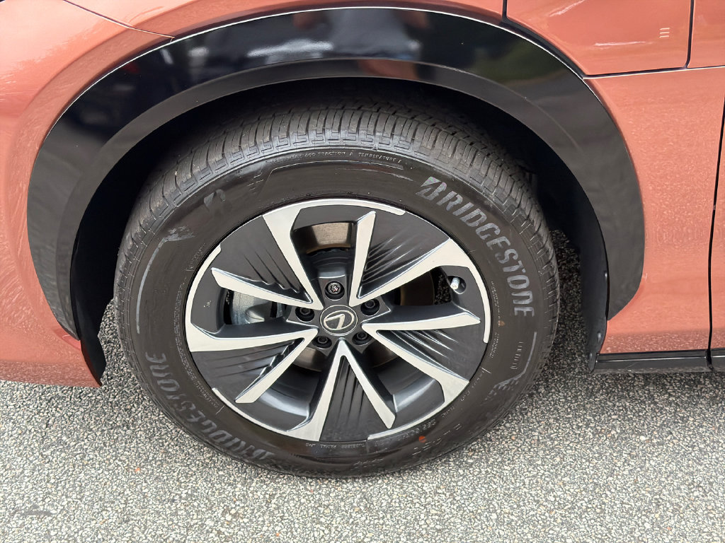 Used 2024 Lexus RZ 300e Premium w/ Accessory Package (Z1) FWD image 11