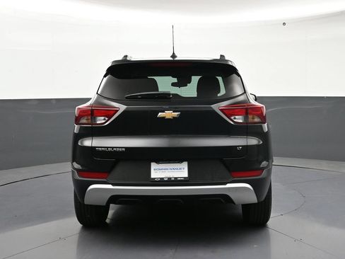 Used 2023 Chevrolet TrailBlazer LT FWD image 4