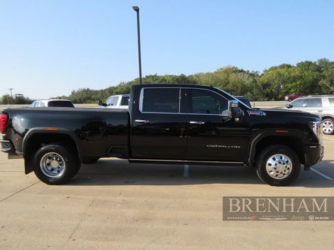 Used 2025 GMC Sierra 3500 Denali w/ Technology Package image 7