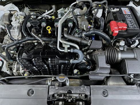 Used 2024 Nissan Altima 2.5 SR image 30