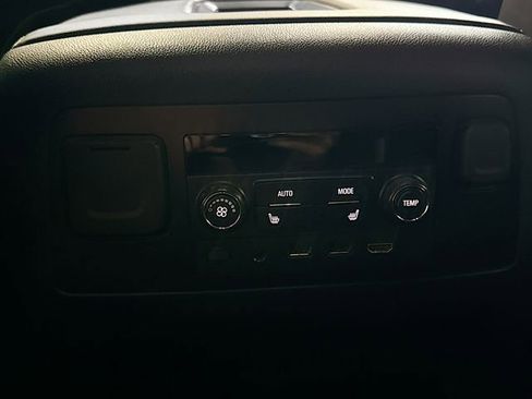 Used 2020 Chevrolet Tahoe Premier AWD/4WD image 28