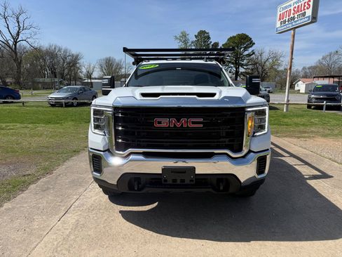 Used 2022 GMC Sierra 3500 Pro w/ Convenience Package AWD/4WD image 2