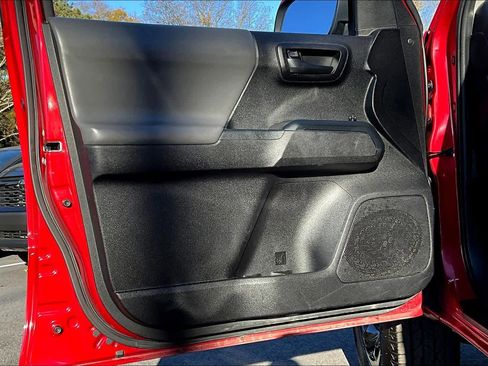 Certified 2021 Toyota Tacoma SR image 20