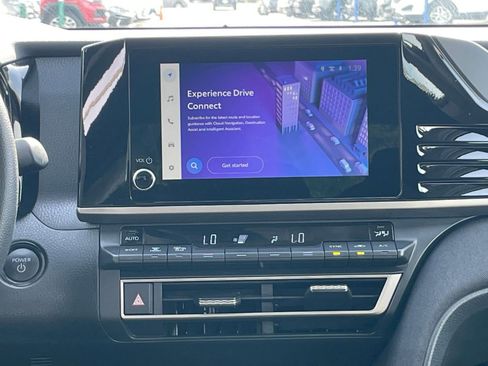 Used 2025 Toyota Camry LE image 21