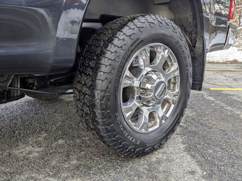 Used 2021 Ford F350 Lariat w/ Chrome Package image 37