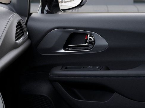 New 2026 Chrysler Pacifica Select image 28