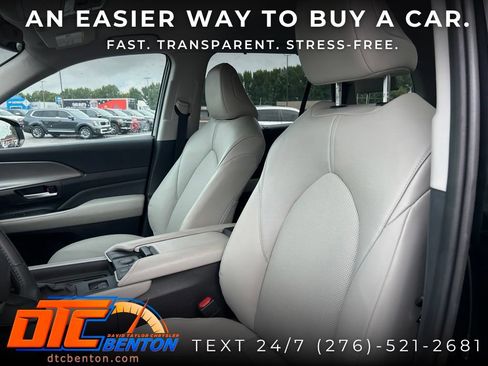Used 2026 Toyota Grand Highlander FWD image 6