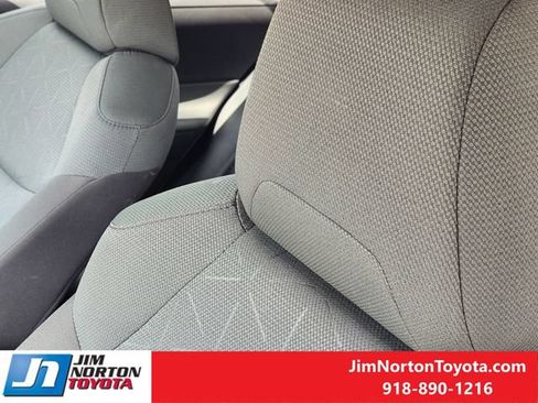 Used 2024 Toyota RAV4 XLE FWD image 15