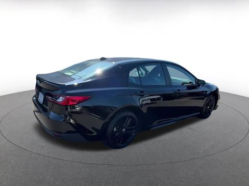 Used 2025 Toyota Camry SE image 15