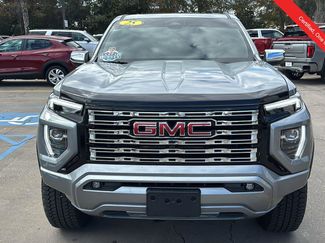 Certified 2025 GMC Canyon Denali video 2