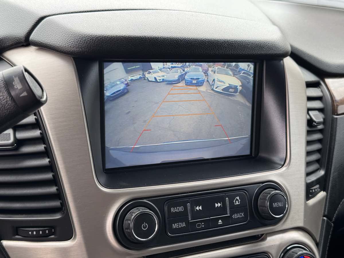 Used 2016 GMC Yukon Denali w/ Open Road Package RWD image 31