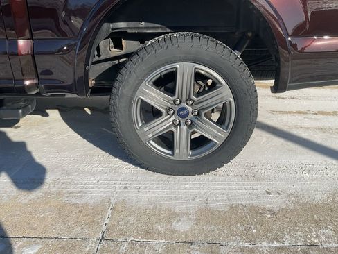 Used 2018 Ford F150 Lariat w/ Equipment Group 502A Luxury image 6