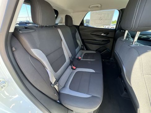 Used 2024 Chevrolet TrailBlazer LS w/ LS Convenience Package image 24