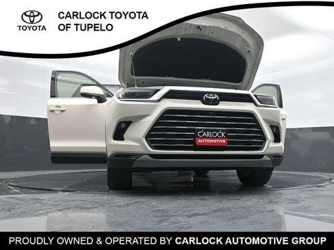 Used 2024 Toyota Grand Highlander Limited image 65