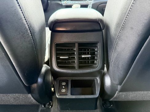 Used 2024 Kia Seltos S FWD image 25