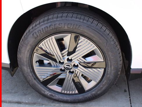 New 2025 Nissan Murano SL image 8