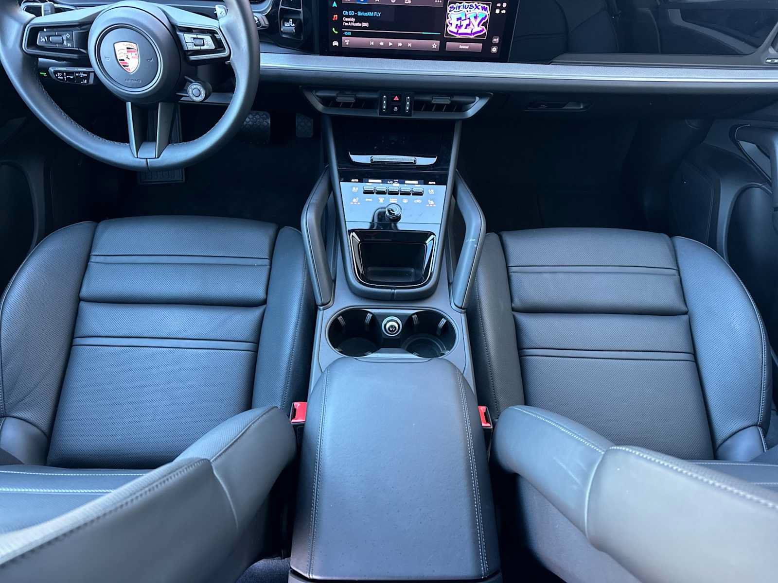 Certified 2025 Porsche Cayenne E-Hybrid AWD/4WD image 6