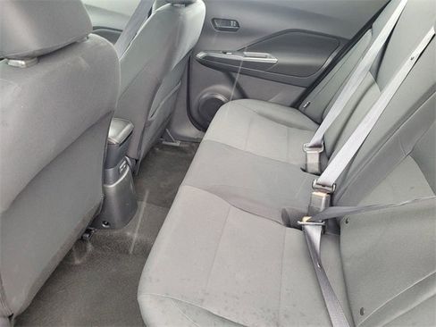 Used 2024 Nissan Kicks S image 7