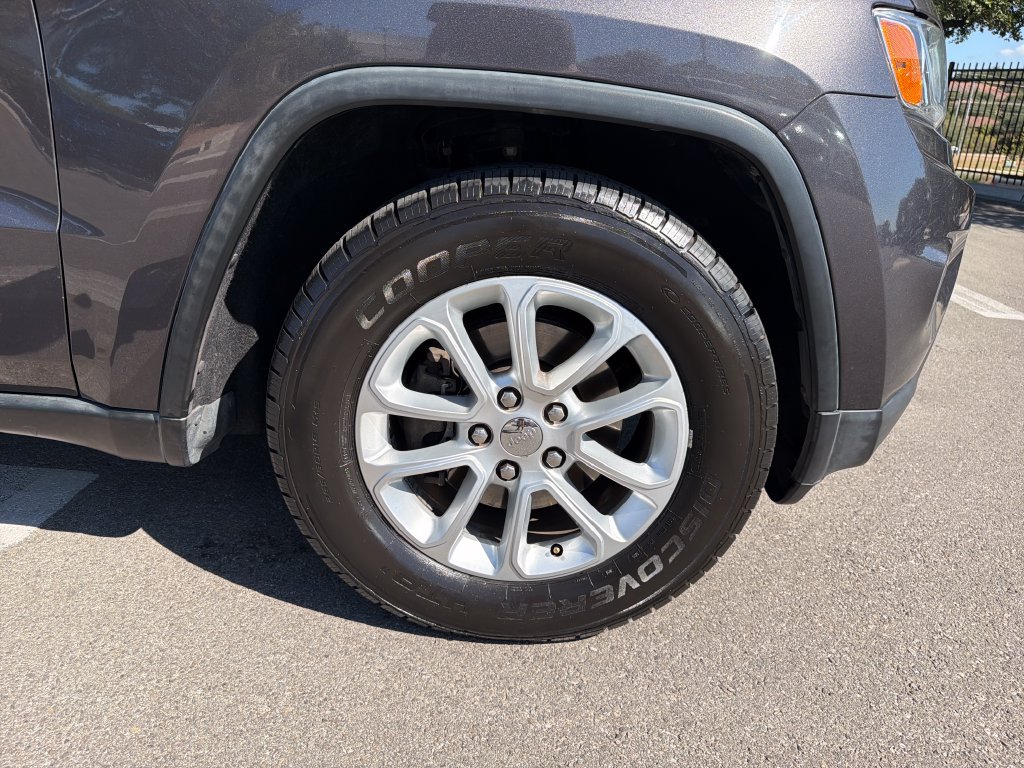 Used 2015 Jeep Grand Cherokee Laredo w/ Quick Order Package 23E RWD image 13