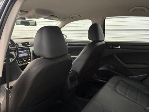 Used 2012 Volkswagen Passat 2.5 SE FWD image 23