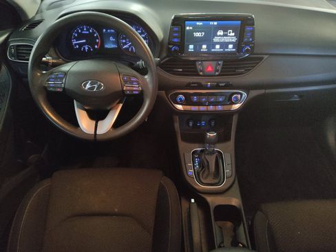 Used 2020 Hyundai Elantra GT FWD image 22