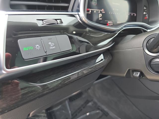 Used 2023 Audi Q7 2.0T Premium Plus AWD/4WD image 30