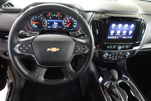 Used 2023 Chevrolet Traverse LT FWD image 12