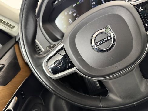 Used 2021 Volvo XC90 T6 Momentum w/ Climate Package AWD/4WD image 25